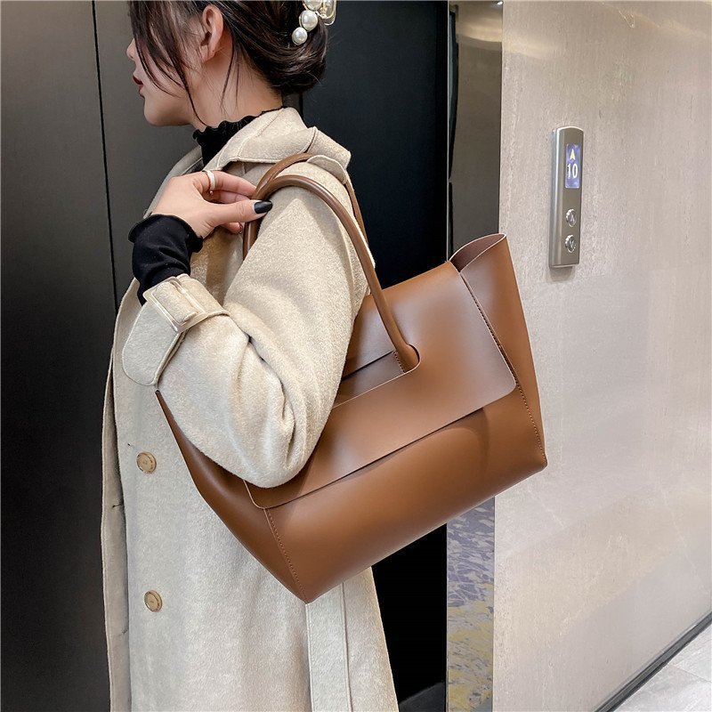 Fashion Women Shoulder Bags Large Capacity Handbags Simple Retro Tote Bags Solid Color Famous Brand High Quality Bags - Maison Elène