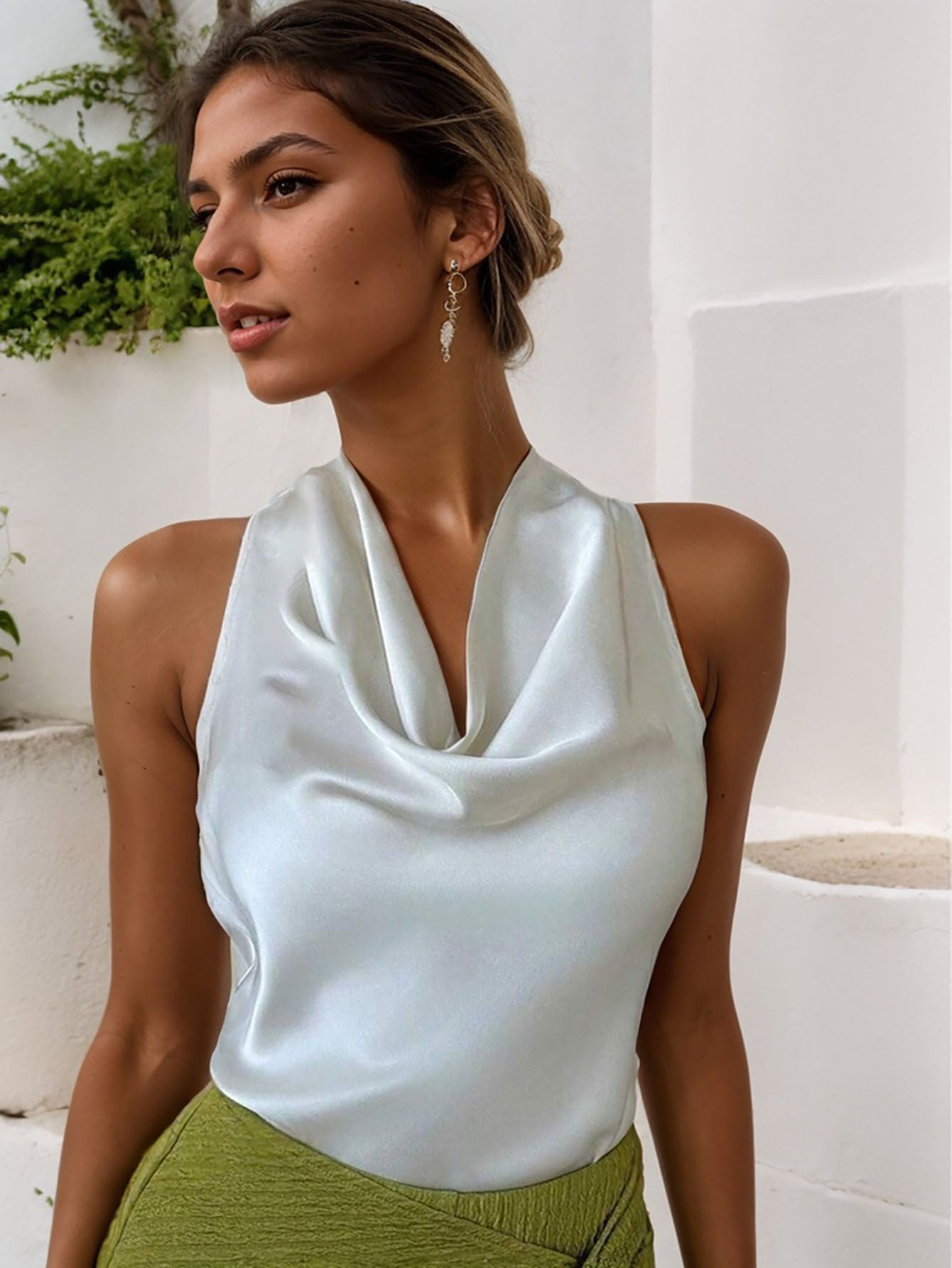 Women Solid Color Swing Collar Sleeveless Vest Trendy Elegant Shirt With Halter Neckline Backless Short Sleeve Tops Tshirts - Maison Elène