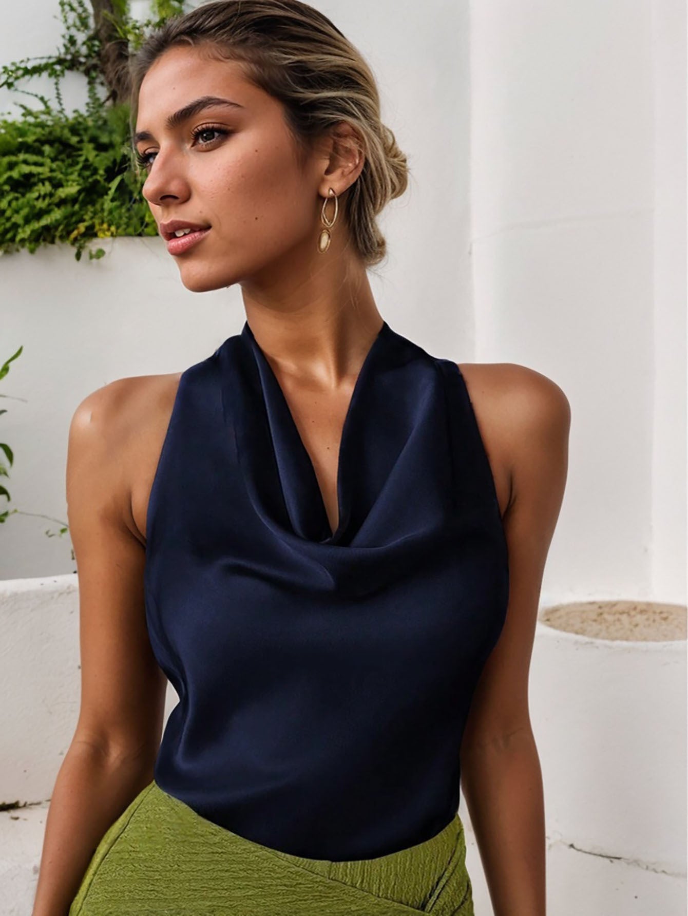 Women Solid Color Swing Collar Sleeveless Vest Trendy Elegant Shirt With Halter Neckline Backless Short Sleeve Tops Tshirts - Maison Elène